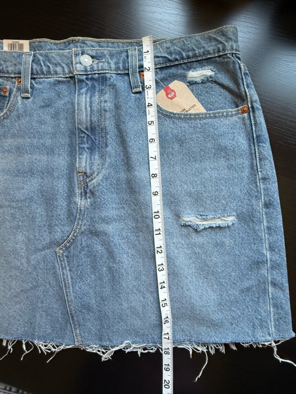 Levi’s High Rise Deconstructed Denim Skirt NWT Size 16 W33 - Picture 8 of 8